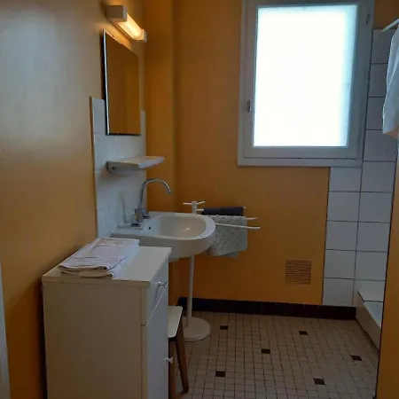 Apartment Lumineux 50m² A 100m De La - 4 Personnes, Balcon, Parking, A - Fr-1-540-204
